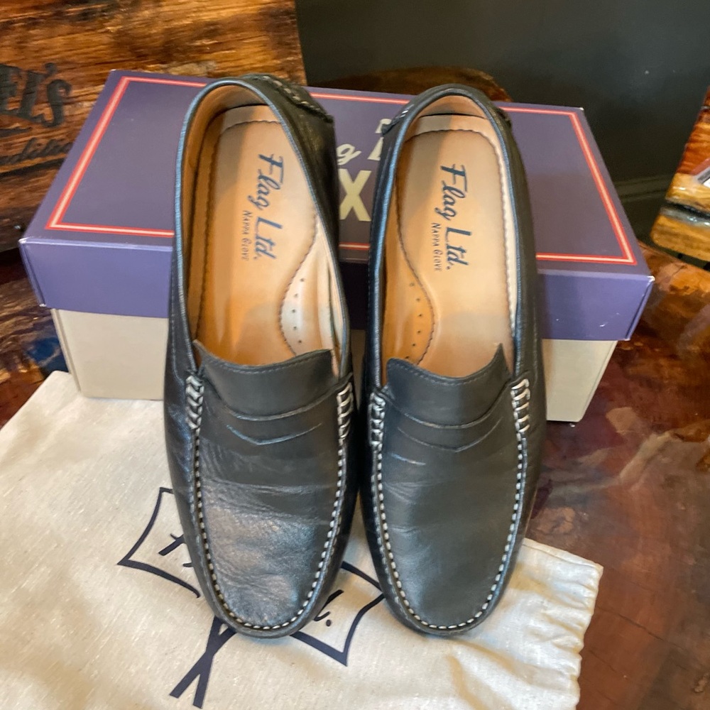 Men’s 8.5 dress shoes - new - with box, and shoe bags to keep clean, fresh.